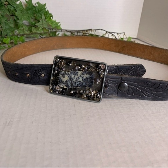 Buckle Accessories - Black Leather Engraved Belt with Black and Gray Stone Buckle size 38